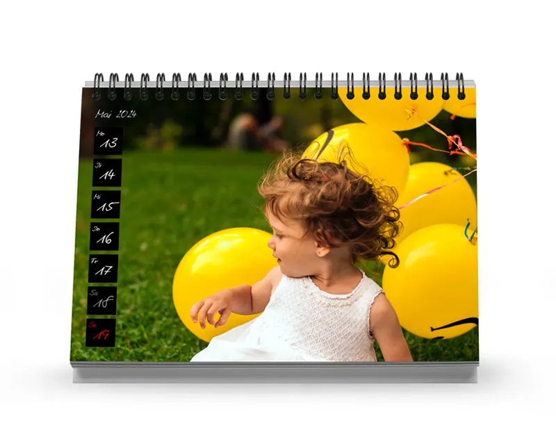 Kleines Format, viele Seiten und stabiler Aufsteller - der Tischwochenkalender ist pefekte für alle, die wenig Platz haben. Jede Woche ein neues Motiv: mit dem Tischwochenkalender schaffen Sie Abwechslung auf dem Schreibtisch.